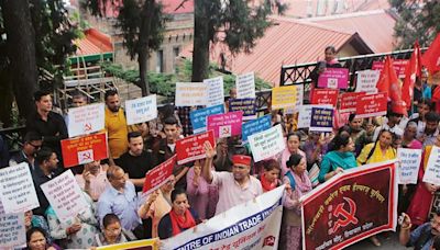 Hundreds of workers protest ‘anti-labour’ policies of Modi govt