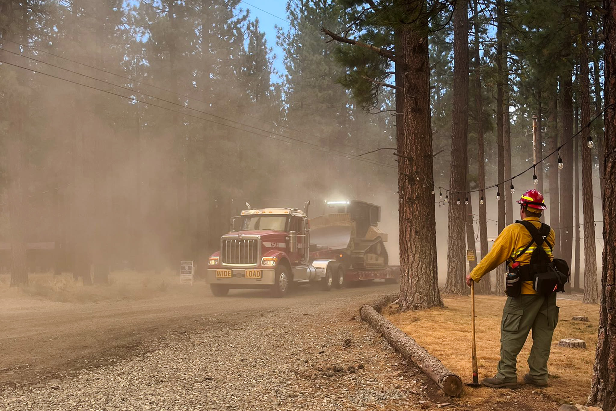 Increasing winds keep crews on guard at 3,000-acre Lost Sierra fire