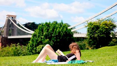 'Mediterranean heatwave' looming as UK weather map turns red