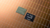 Samsung Says 300+ Layer V-NAND is On Track for 2024