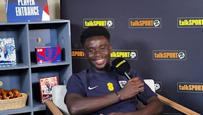 Saka responds to calls from Ian Wright to start him at left-back for England