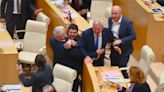 Georgia: Parlamento aprueba ley que críticos advierten violará libertad de prensa