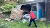 'Llueven' rocas gigantes sobre casa en Hidalgo y ¡se salvan!