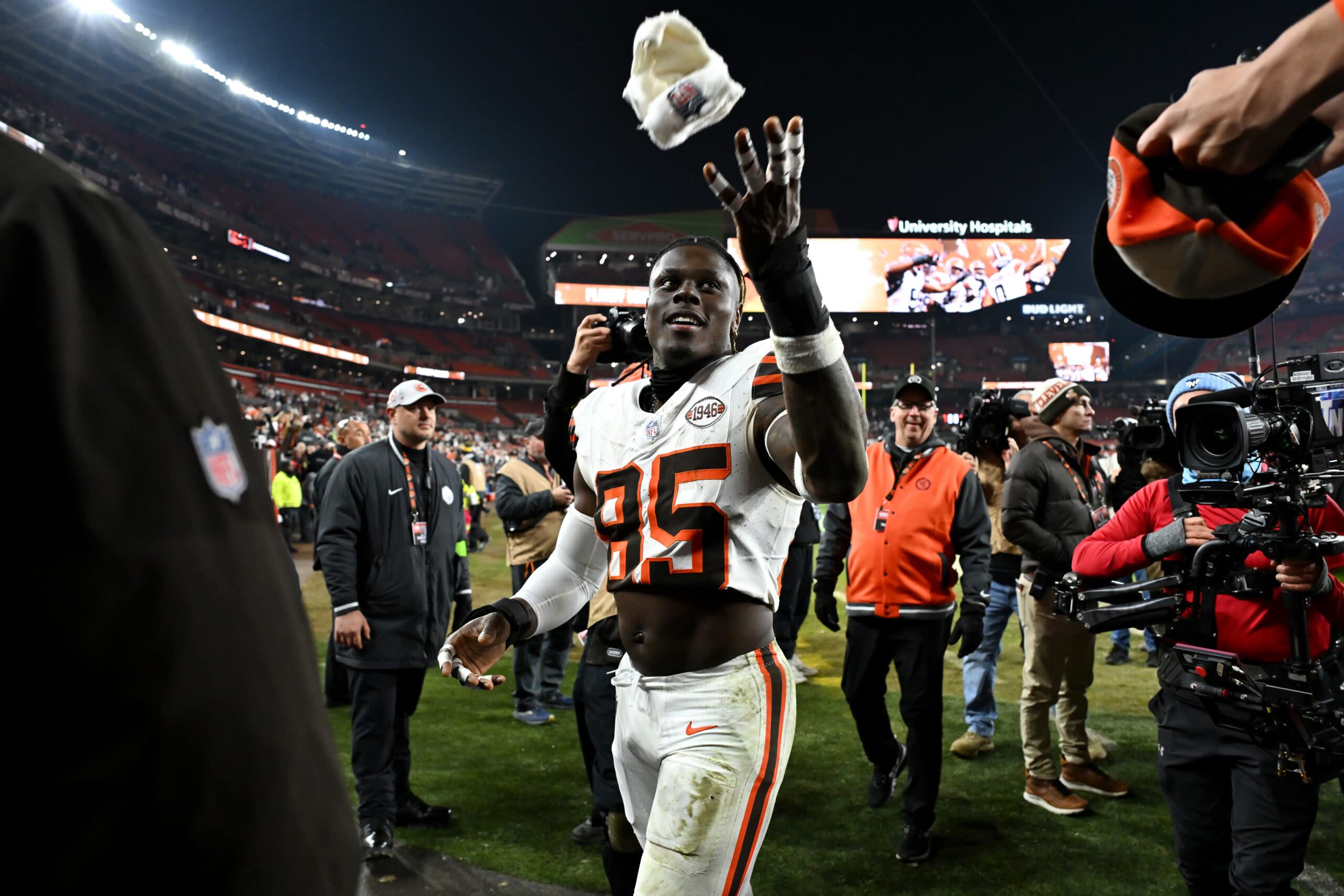 Browns tight end David Njoku will not accept any Cleveland slander