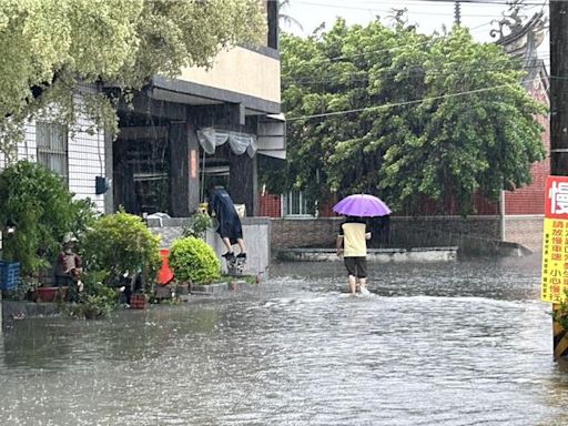 長治鄉德榮村水淹1米 周春米視察承諾：將闢建滯洪池 - 生活