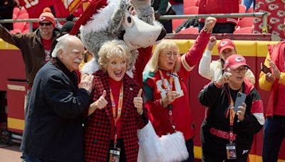 ‘Holiday Touchdown: A Chiefs Love Story’ Movie Gets Premiere Date On Hallmark Channel