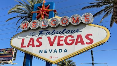 Welcome to Las Vegas Sign lights up for 65th anniversary and Lung Cancer Action Week