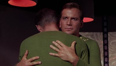 How Star Trek Pulled Off Two Kirks Interacting In The Enemy Within - SlashFilm