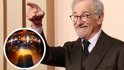 Después de 47 años, Steven Spielberg quiere hacer otra película sobre OVNIs y abducciones