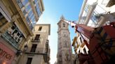 La iglesia de Santa Catalina sube a su torre su campana mayor y otras cinco piezas restauradas