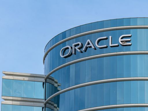 Oracle Sees $104 Billion Sales in Fiscal 2029 on Cloud Expansion