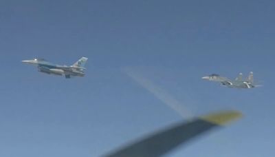 Moment US fighters face Russian jets after being scrambled to intercept bombers