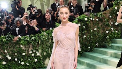 Phoebe Dynevor Is the First to Wear Victoria Beckham to the Met Gala 2024