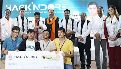 Hackndore Ends: Idea To Solve Water Supply Problems Using AI Bags First Prize