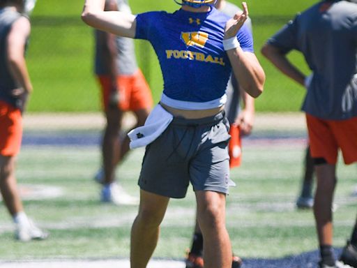 How Westview freshman QB Graham Simpson is getting help from brother Ty, Alabama quarterback