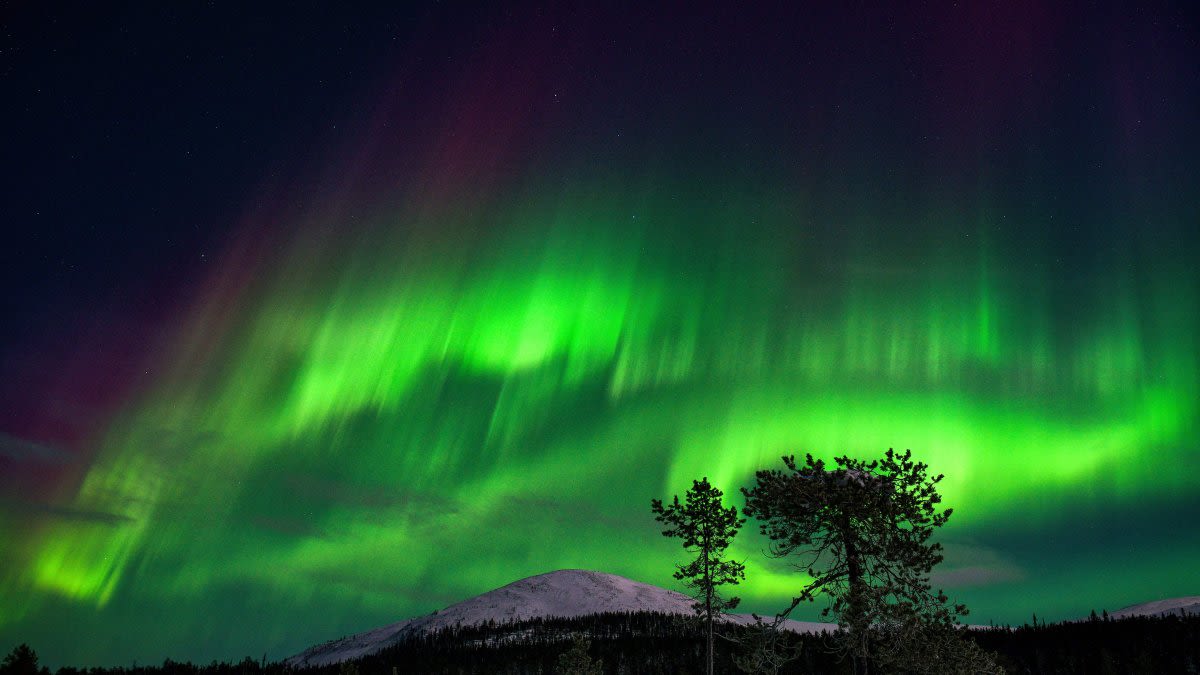 Northern lights could be visible in Chicago area with strong geomagnetic storm forecasted