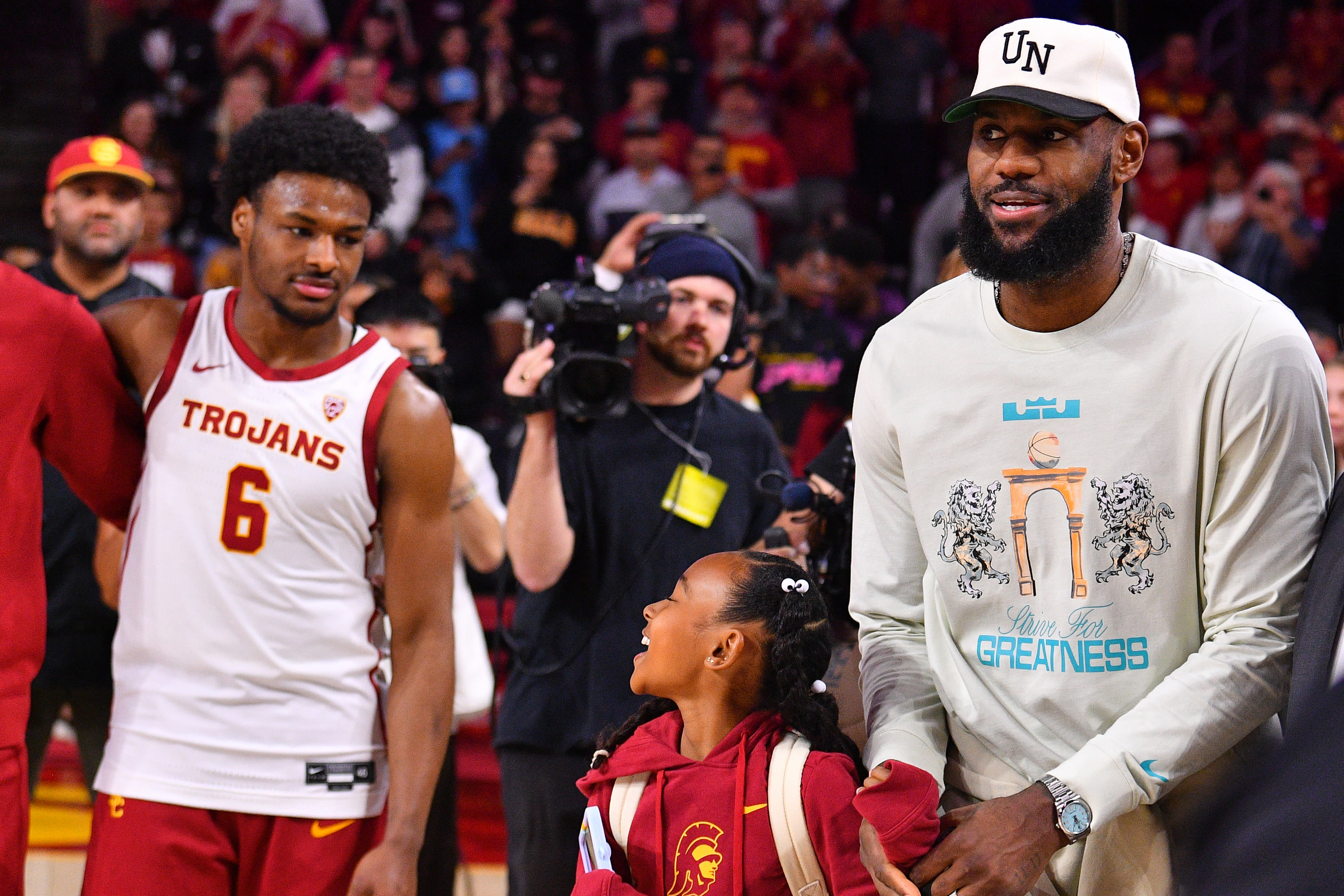 LeBron James set to be fourth father to play on same major pro sports team as his son after the Lakers draft Bronny