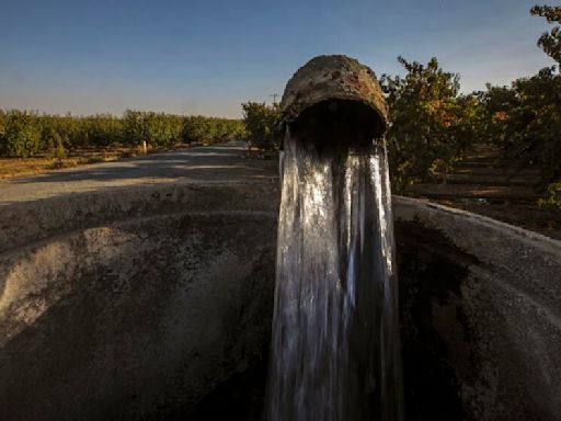 A decade after signing of California groundwater law, major challenges remain