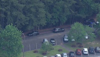Haynes Bridge Middle School on lockdown as police search for possible home invasion suspects in Alpharetta neighborhood, police say