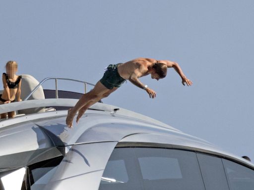 Antoine Griezmann disfruta de unos días en Ibiza