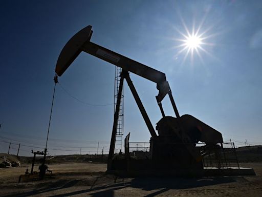 Oil prices jump on escalating tensions in the Middle East