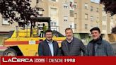 Dolz y Cavero visitan las obras de asfaltado en la Plaza del Cinematógrafo