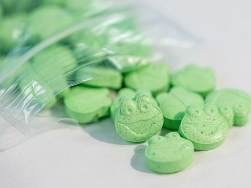 États-Unis : Atteinte d’un Covid long, elle voit ses symptômes disparaître après une prise de MDMA et de psychotropes