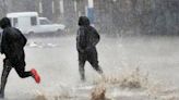 Alerta por lluvias fuertes en tres provincias