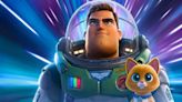 Director de Lightyear dice que no le importa el review bombing y que la gente se arrepentirá de no verla en cine