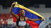 La venezolana Yulimar Rojas conquista sin problemas el oro en salto triple