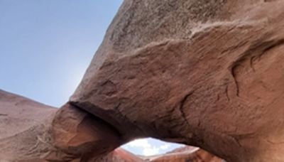 Natural arch collapses in Glen Canyon