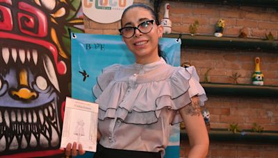 La poeta laguna Aurora Hernández presenta su reciente libro