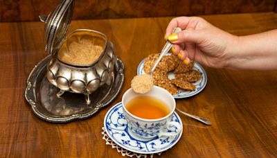 Why We Crave Sweet Snacks At Tea Time? Find Tips To Manage Sugar Cravings