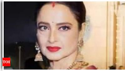 When Rekha opened up about the sindoor she wore in her hair-parting | Hindi Movie News - Times of India