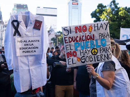 Los gremios docentes convocan a un nuevo paro nacional en las universidades: qué reclaman