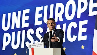 Macron aboga por una defensa creíble en una Europa que "puede morir"