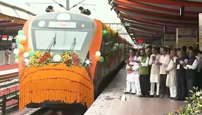 Varanasi-Agra Vande Bharat train begins its run today: First train at 3:20 PM | Check timing & stops here | Today News