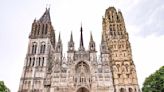 Cathédrale de Rouen : des éléments plastique du chantier à l’origine de l’incendie ?