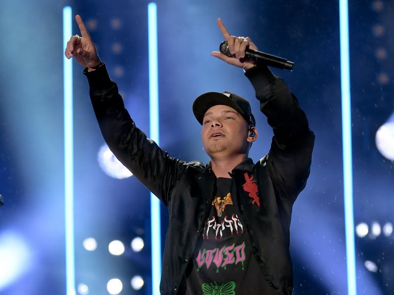 Kane Brown Stops Show To Support Young Fan Being Bullied At School - WDEF