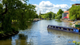 I drove a canal boat to Stratford-upon-Avon – it was the ultimate UK spring break