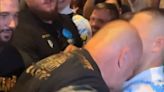 El padre de Tyson Fury golpeó a un miembro de la delegación de Oleksandr Usyk en la previa caliente de una pelea esperada