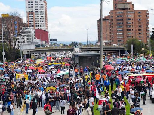 Avanzan marchas de Fecode contra reforma a la educación