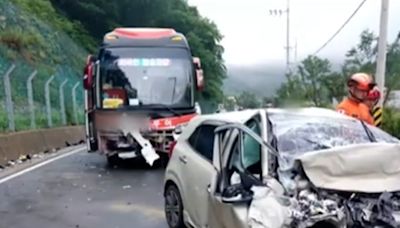 台旅行團南韓遇車禍10人傷 當地私家車司機死亡