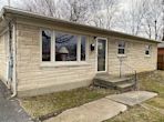 6102 Gloria Ln, Louisville KY 40213