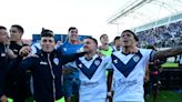 Los veinte meses de Vélez en una montaña rusa: de un club que ardía a estar a un paso del título