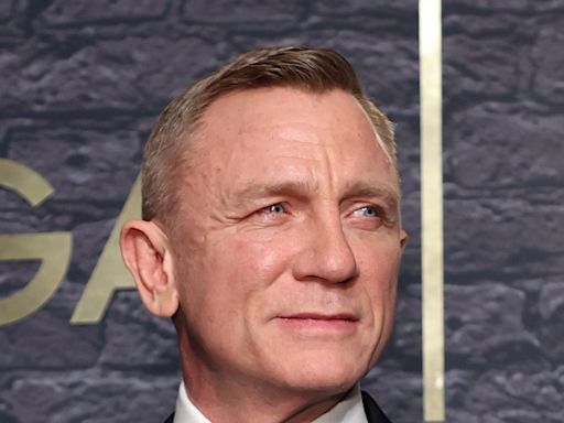 Daniel Craig looks worlds away from James Bond role in new photo