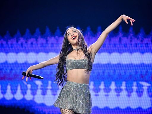 Olivia Rodrigo's Top Fell Apart on Stage and She Fully Played Through It