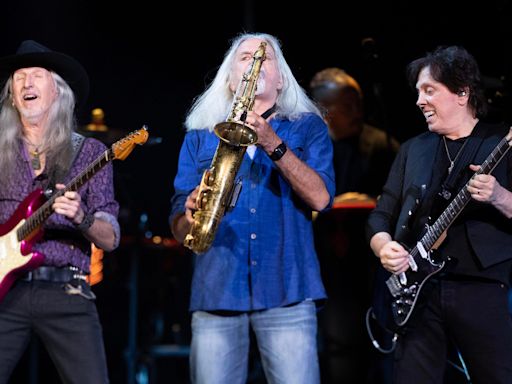 Doobie Brothers Phoenix concert rocked every hit that stirs your '70s soul