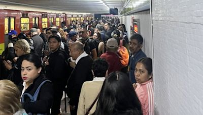 Metro CDMX hoy: Tren falla en Línea 3 y lomito se mete a vías en L-12