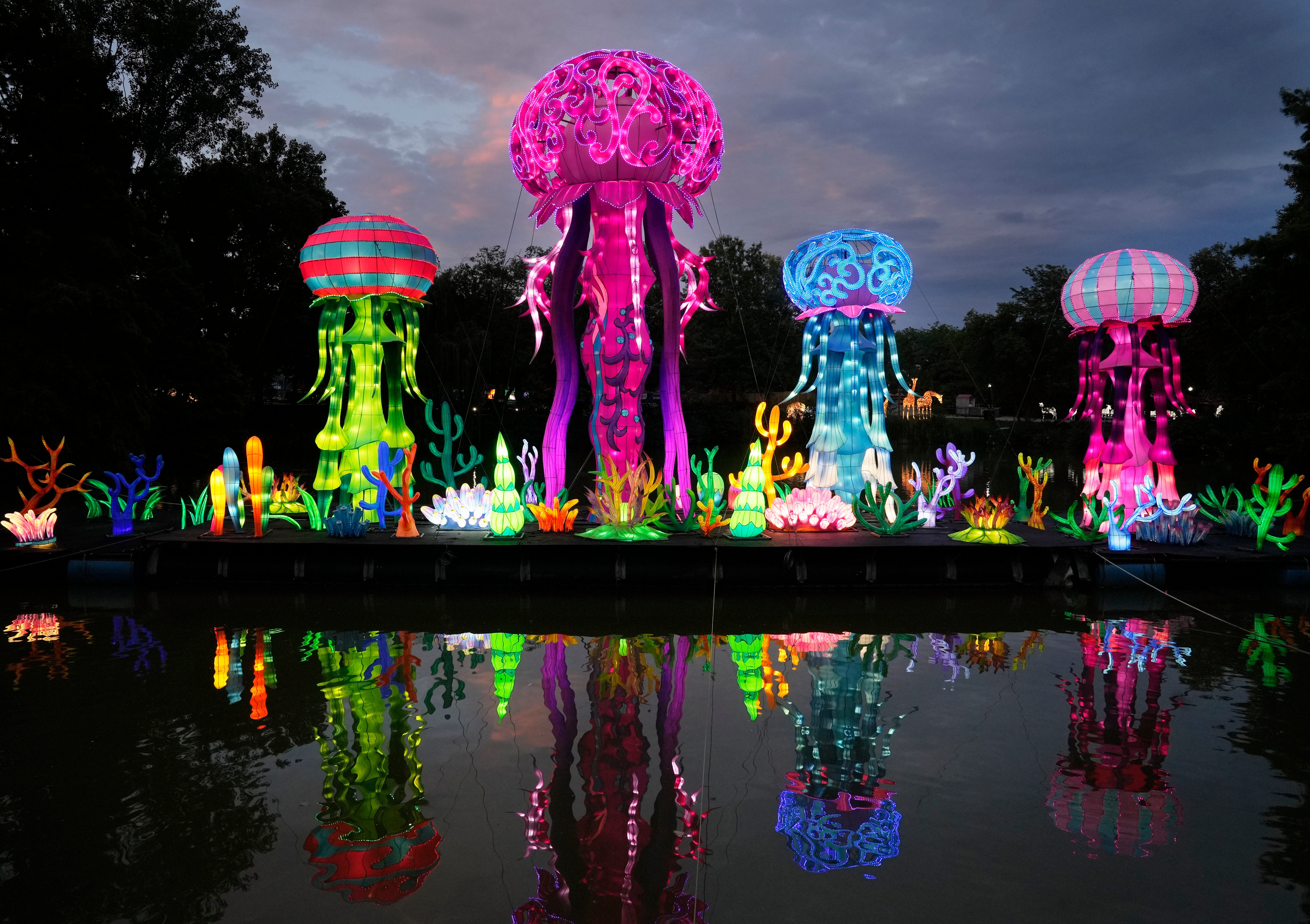 Columbus Zoo Lantern Festival lights up the night with animal display from China